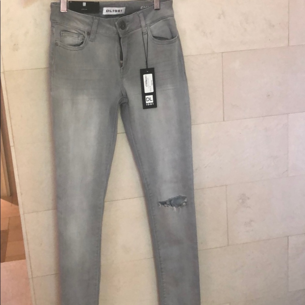 Grey DL1961 stretch jeans/ very nice stretch